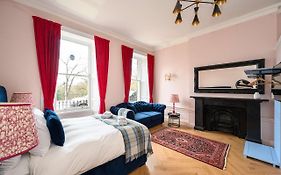 Charming Large Family Suite With Kitchenette