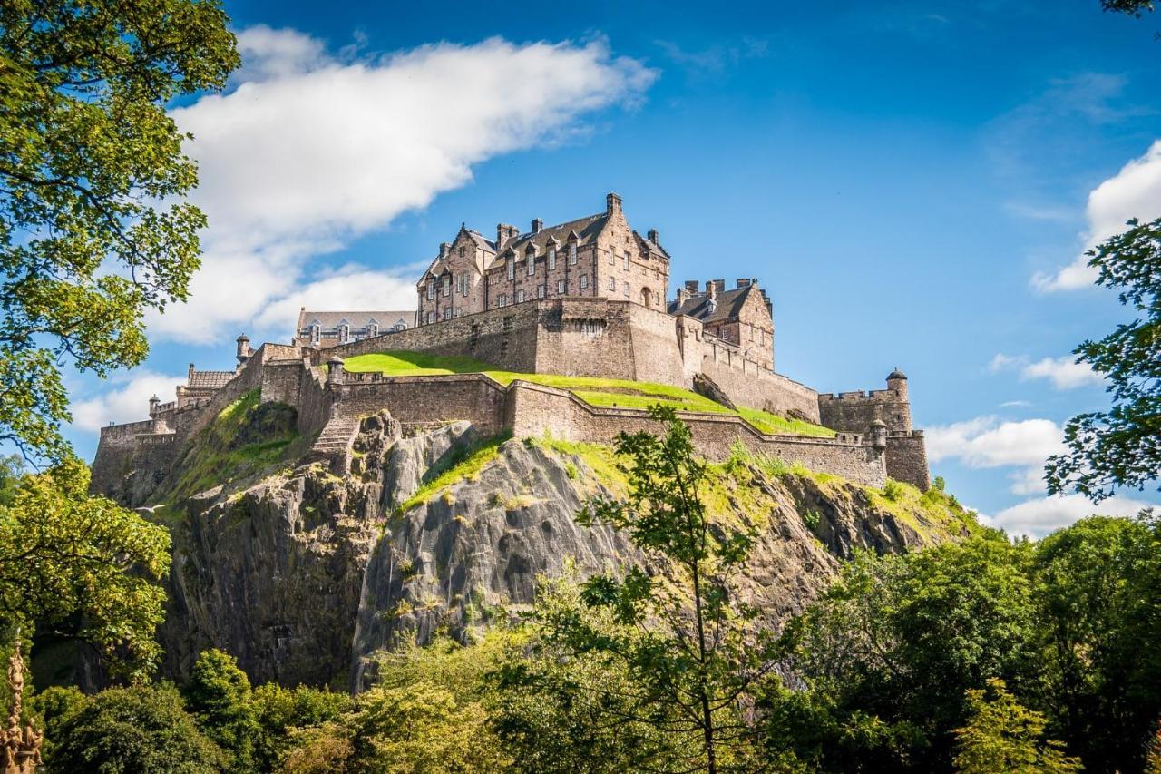 Charming Large Family Suite With Kitchenette Edinburgh Exterior foto