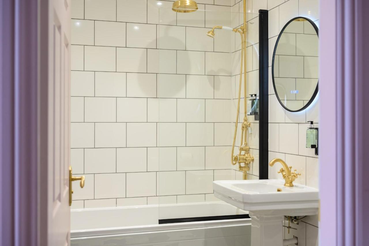 Charming Large Family Suite With Kitchenette Edinburgh Exterior foto