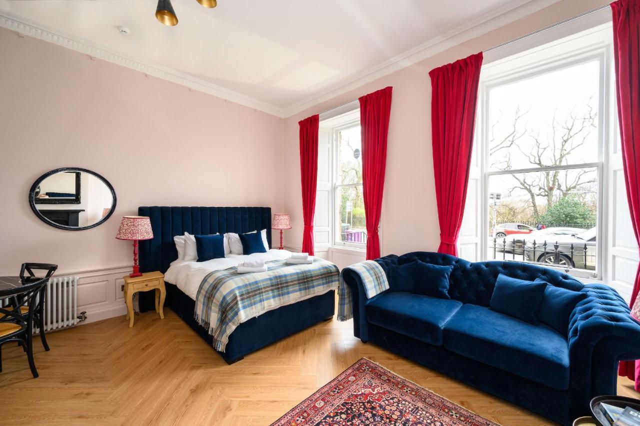 Charming Large Family Suite With Kitchenette Edinburgh Exterior foto